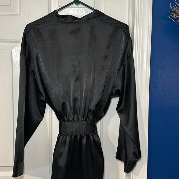 Women’s Victoria’s Secret Black Belted Sequin Robes One Size Fits Most - Picture 7 of 10